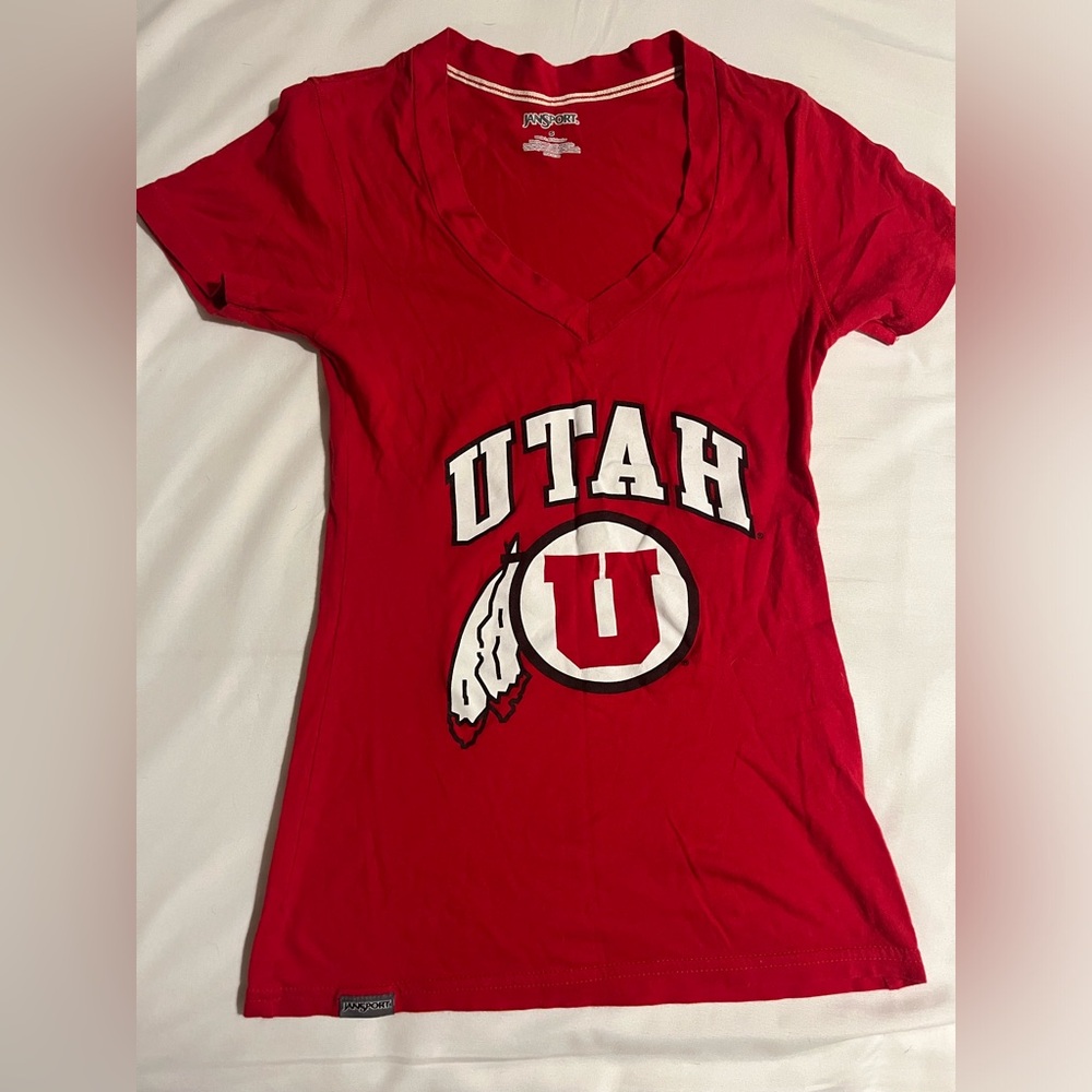 Utah Utes T-shirt. I'm great shape! ❤️🏈